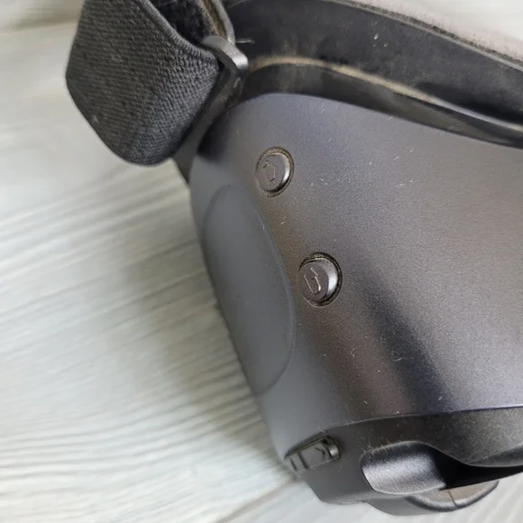 Discontinued Samsung Galaxy S8 VR Headset - Used 2 or 3 Hours Phone NOT included
